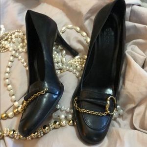 Vintage Gucci black heels 7.5B
